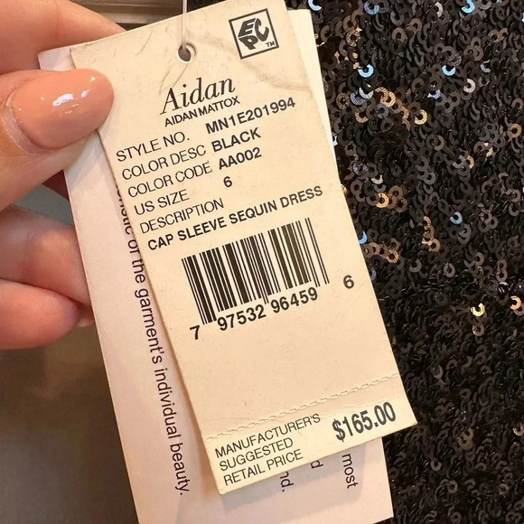 Aidan by Aidan Mattox Cap Sleeve Sequin Plunging Cocktail Dress Size 6 NWT - Picture 12 of 15